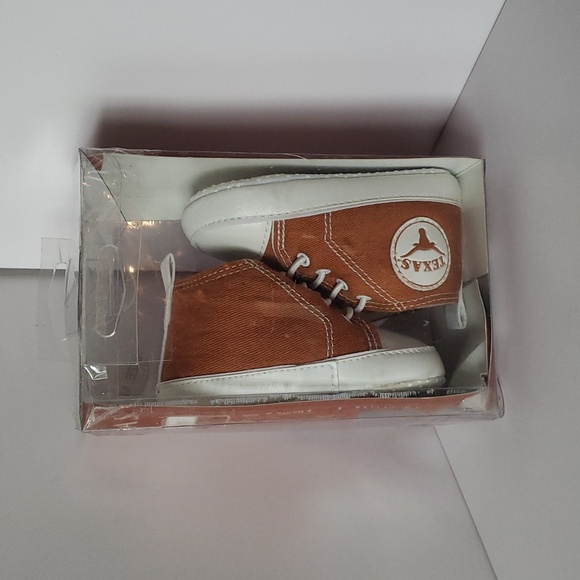 Texas Longhorn Baby Hightop shoe size medium fits 3 to 6 months - Picture 3 of 3